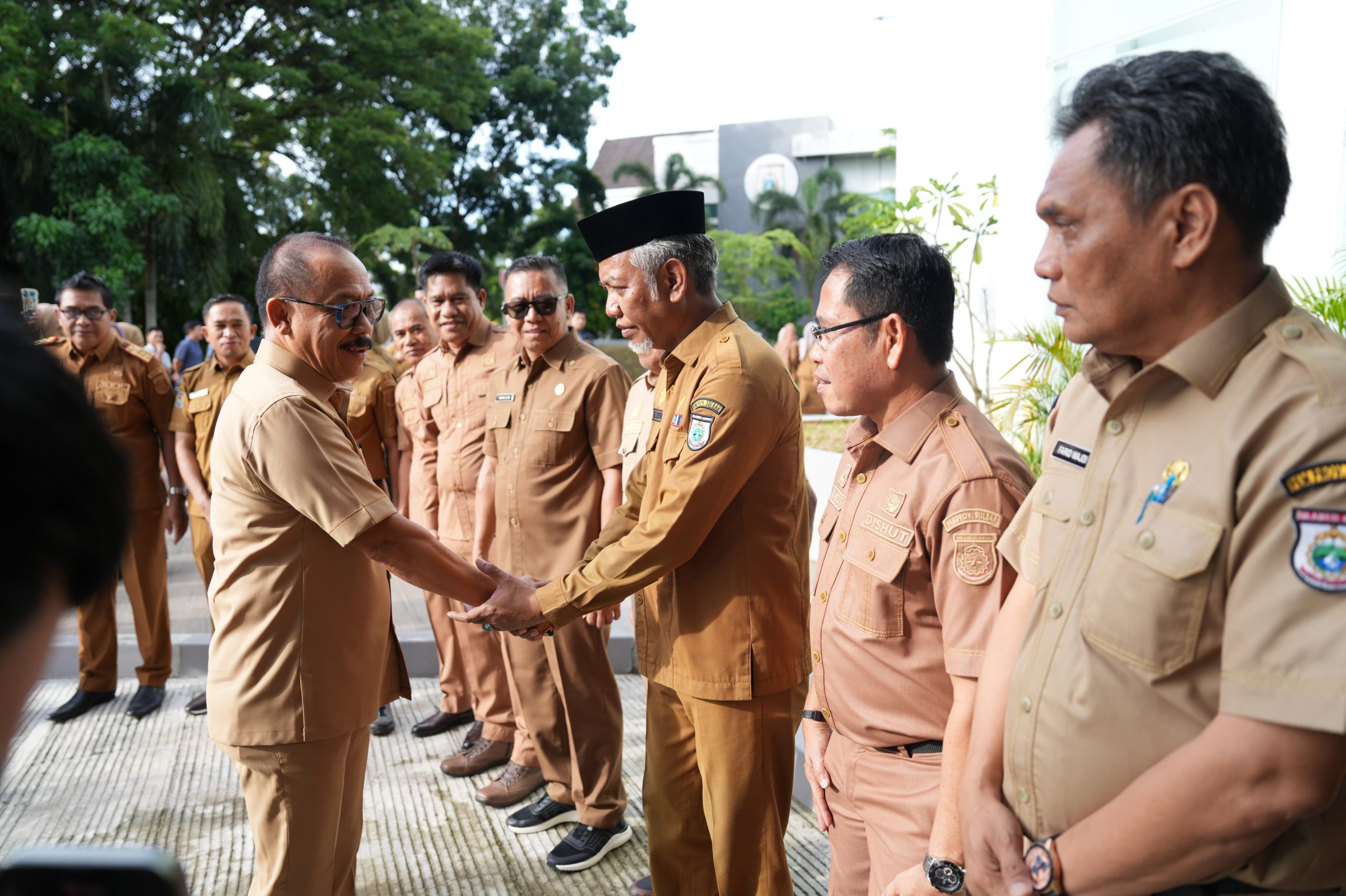 Masa Jabatan Pj Sekprov Amujib Berakhir, Herdin Ismail Ditunjuk Sebagai Pelaksana Harian
