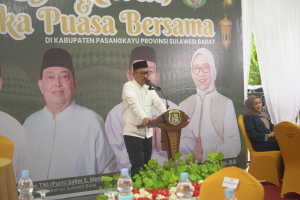 Gubernur dan Wakil Gubernur Sulbar menjadi penyemangat bagi masyarakat Pasangkayu,” kata Yaumil.