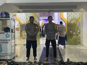 Polsek Topoyo Amankan Safari Ramadhan Gubernur Sulawesi Barat di Masjid Raya Nurul Hidayah