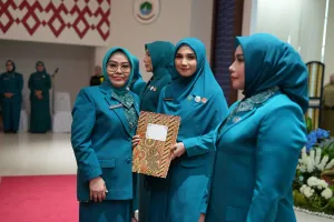 Dikukuhkan Sebagai Ketua TP-PKK Sulbar, Harsinah Suhardi Tekankan Program Prioritas