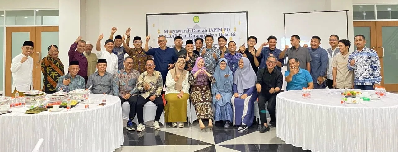 Wakil Ketua DPRD Sulbar, Dr. Hj. St. Suraidah Suhardi, Hadiri Musyawarah Daerah IAPIM PD Sulbar yang Dirangkaikan dengan Halal Bi Halal
