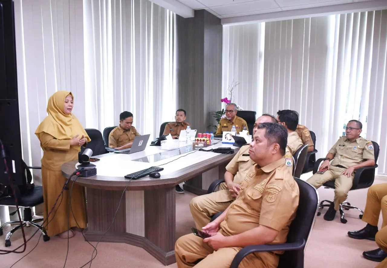 Bahas Efisiensi Anggaran, Plh Sekprov Herdin Ismail Rapat Bersama Sekda Se-Sulbar