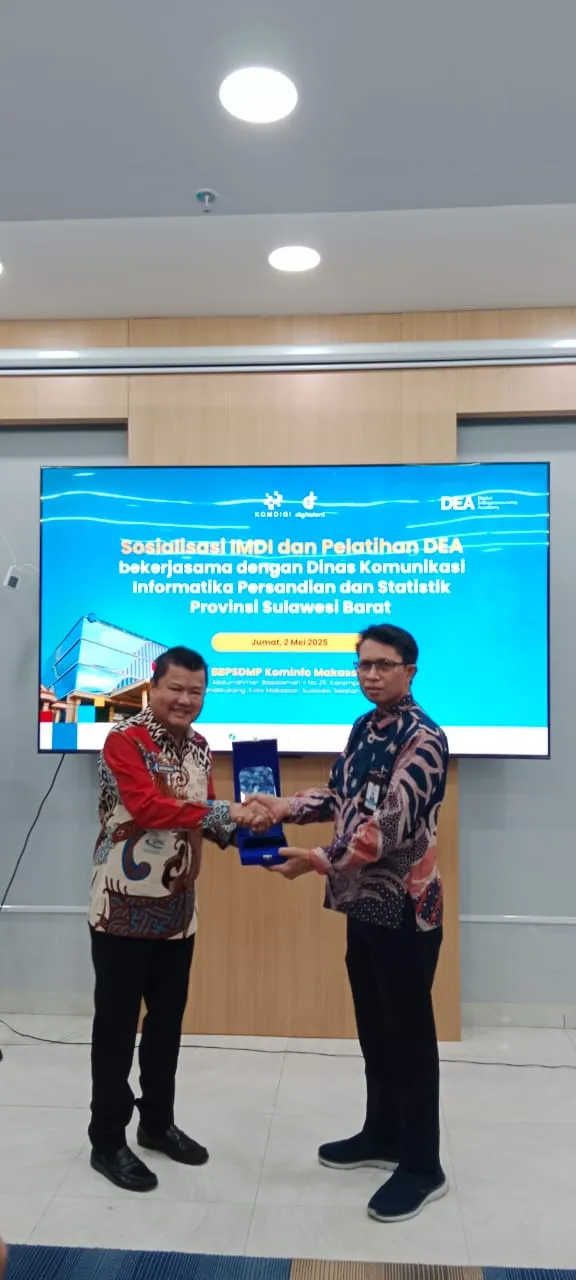 Kominfo Sulbar-BBPSDMP KOMDIGI Makassar Kolaborasi Digital Enterprenuship Academy dengan Senter KIM