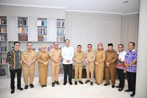 Tak Berkantor, Gubernur Sulbar dan Para Bupati Konsolidasi Program Strategis dengan Pemerintah Pusat*