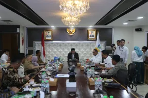 Wagub Salim S. Mengga Dorong Dukungan Kemensos untuk Program Pengentasan Kemiskinan