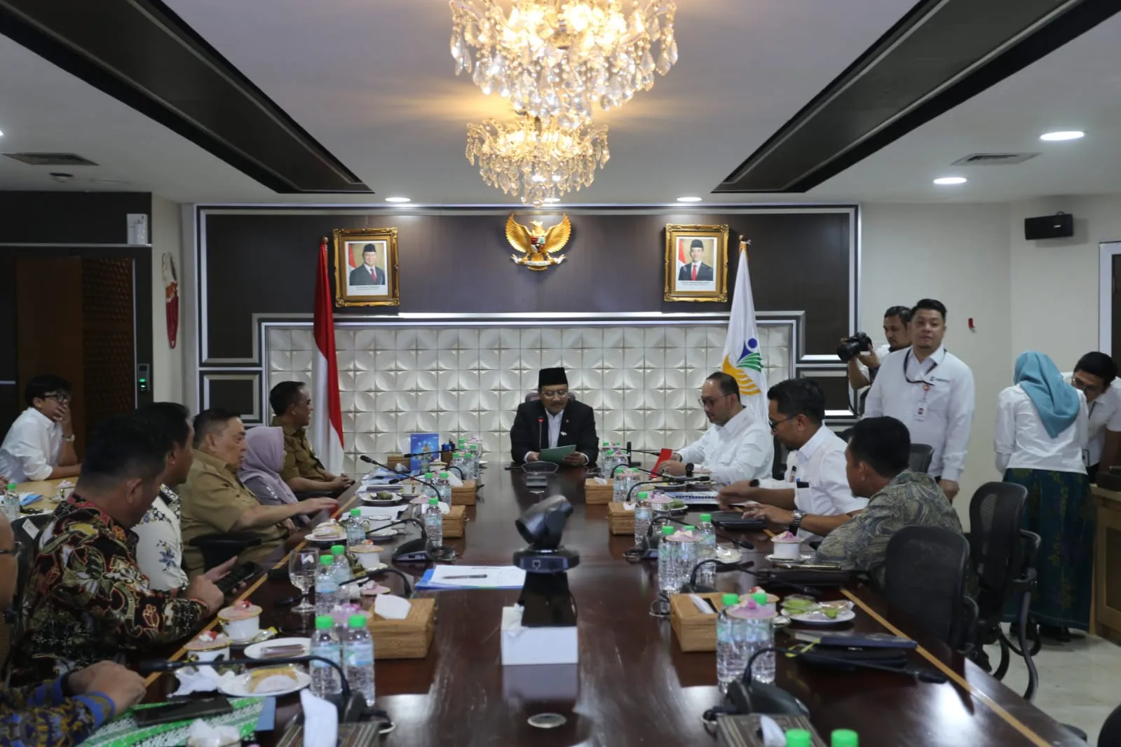 Wagub Salim S. Mengga Dorong Dukungan Kemensos untuk Program Pengentasan Kemiskinan