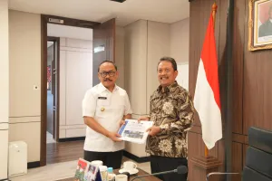 Sulbar Menghadap Laut: Gubernur SDK dan Bupati Kompak Dorong Ekonomi Biru di Hadapan Menteri KKP RI