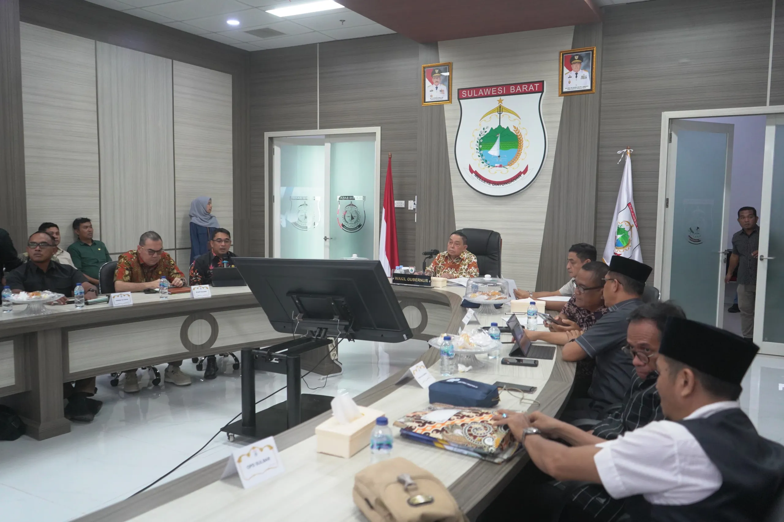 Pemprov Sulbar Berkomitmen Selesaikan Persoalan Tambang dengan Adil, Wagub Salim S Mengga Pimpin Rapat Tim Terpadu