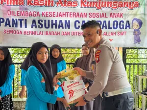Semarak HUT Bhayangkara 79, Dirlantas Polda Sulbar Berbagi di Panti Asuhan Campaloga dan Kampanyekan Keselamatan Berkendara