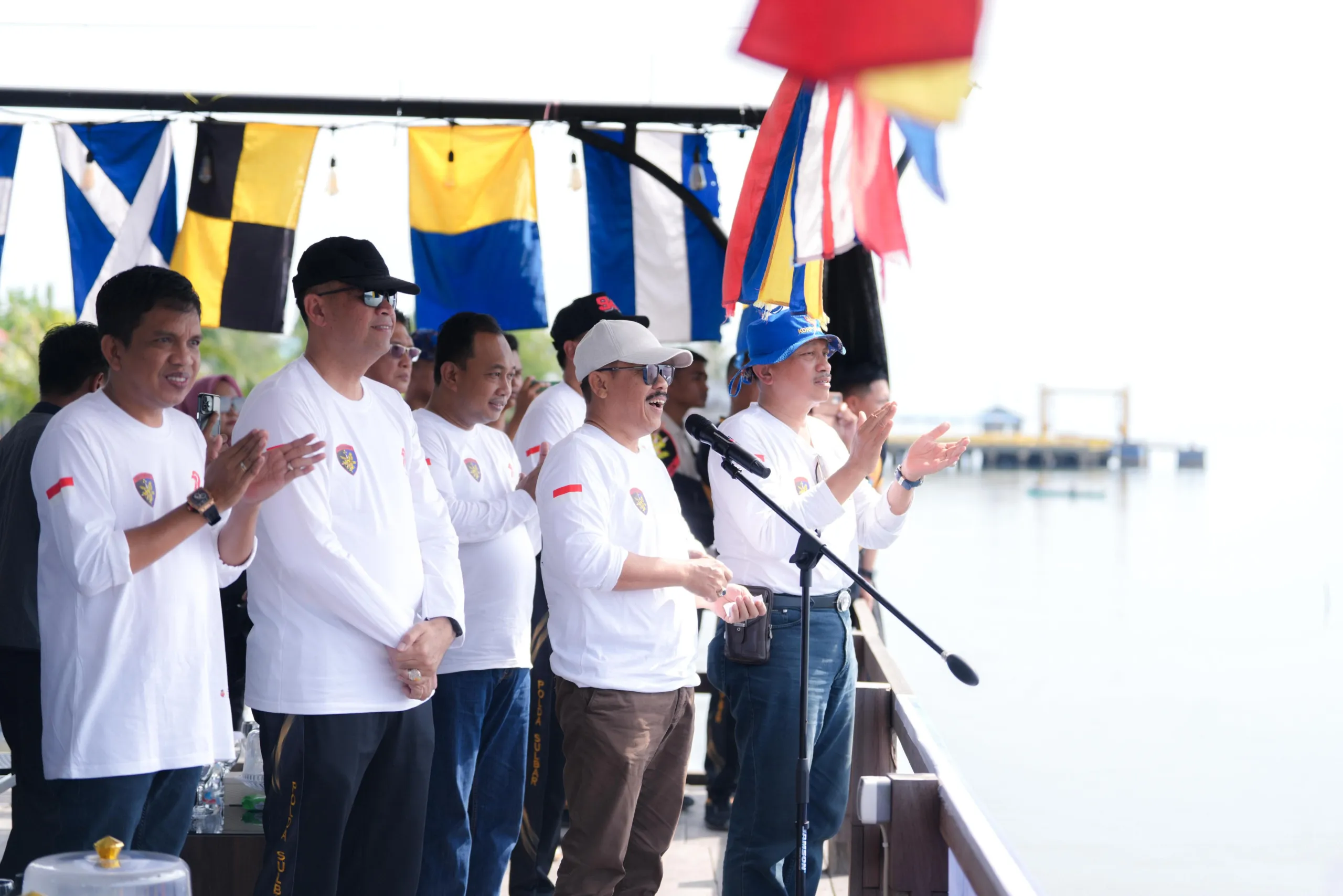 Gubernur SDK Apresiasi Lomba Perahu Katinting, Polda Sulbar: Bukti Polisi Menyatu dengan Masyarakat
