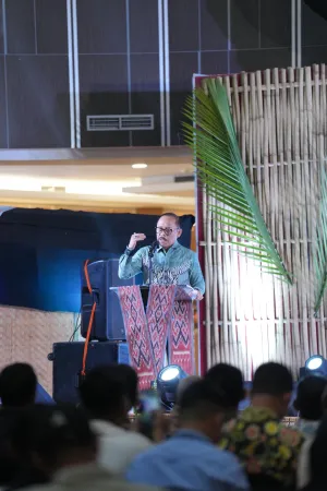 Gubernur Sulbar Umumkan Turnamen Sepakbola Piala Gubernur 2026