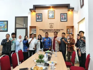 TerimaKunjungan Komisi I DPRD Sulteng, Kominfo Sulbar Bagi Informasi Mekanisme Seleksi Calon Komisioner KIP