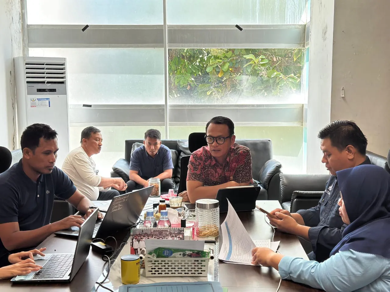 Pemprov Sulbar Gelar Rapat Komite Beasiswa 2025, Tekankan Transparansi dan Ketepatan Sasaran