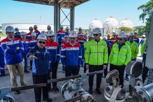 Pastikan Sarfas Prima Untuk Layanan Masyarakat, Dirut Pertamina Patra Niaga Cek Terminal LPG