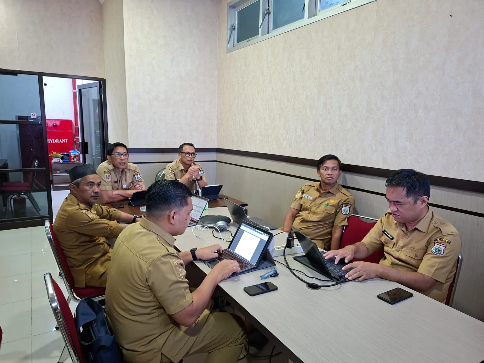 Tanggapi Pandangan Fraksi, BPKPD Sulbar Kawal Penyusunan Ranperda APBD Perubahan 2025