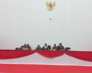 DPRDSulbar Gelar Rapat Paripurna Penyampaian Pemandangan Umum Fraksi Terhadap Ranperda Perubahan APBD 2025