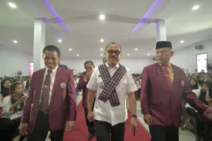 Gubernur SDK Janjikan Penyelesaian Akses Jalan ke Unsulbar melalui Bantuan Keuangan Daerah