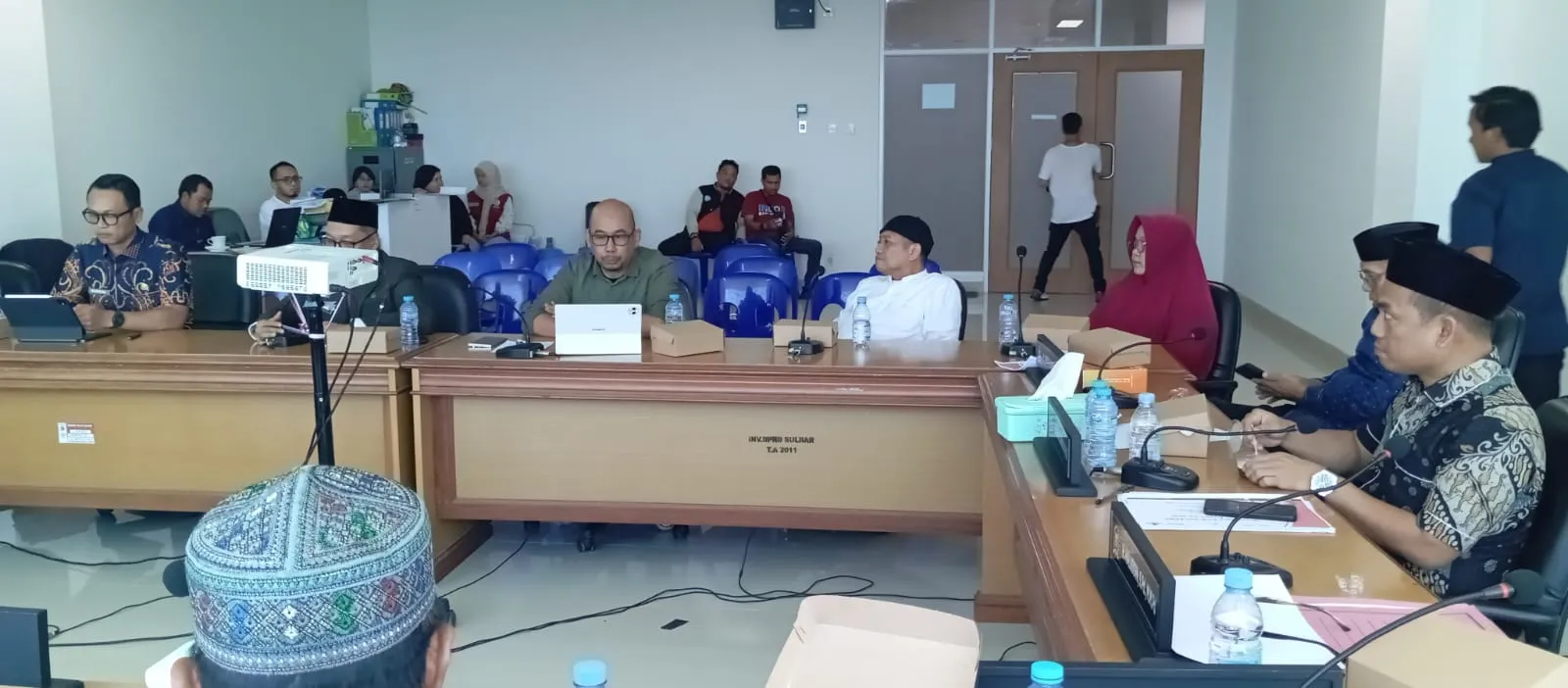 Sekretariat DPRD Sulbar Bersama Komisi I Gelar Rapat Kerja, Bahas KUA-PPAS Tahun Anggaran 2026