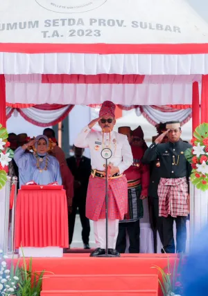 Gubernur Suhardi Duka Apresiasi Seluruh Pihak Sukseskan Upacara HUT ke-80 RI di Sulbar