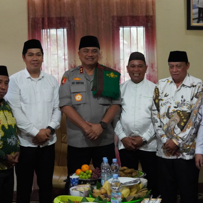 Kunjungan Silaturahmi, Kapolda Sulbar Bersama Ketua NU Sulbar: Perkuat Sinergitas Jaga Kamtibmas dan Tangkal Radikalisme