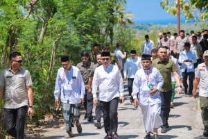 Gubernur Suhardi Duka: Maulid Nabi di Salabose Bukti Harmoni Agama dan Budaya Mandar