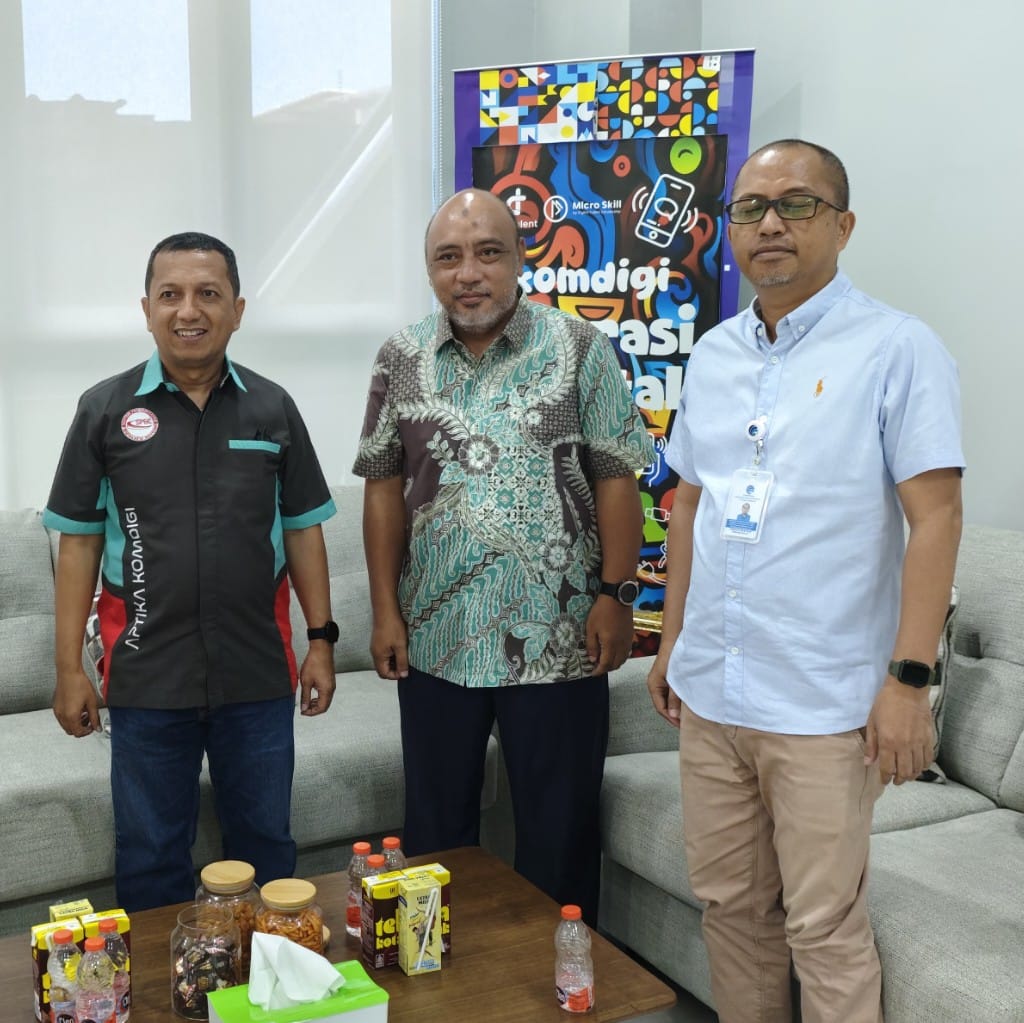 Usai Pengukuran Kompetensi, Diskominfo Kerja Sama Komdigi Lakukan Pelatihan Multimedia Bagi Personel Pemprov Sulbar