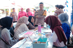 Kolaborasi Erat: Ditlantas Polda Sulbar dan RSUD Mamuju Gelar Bakti Kesehatan Gratis Semarakkan HUT Lalu Lintas ke-70