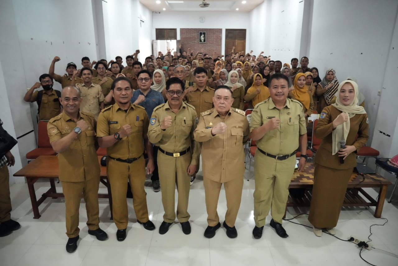 Wagub Sulbar Minta Kinerja Meningkat, Tambahan Gaji untuk Perangkat Desa Disosialisasikan