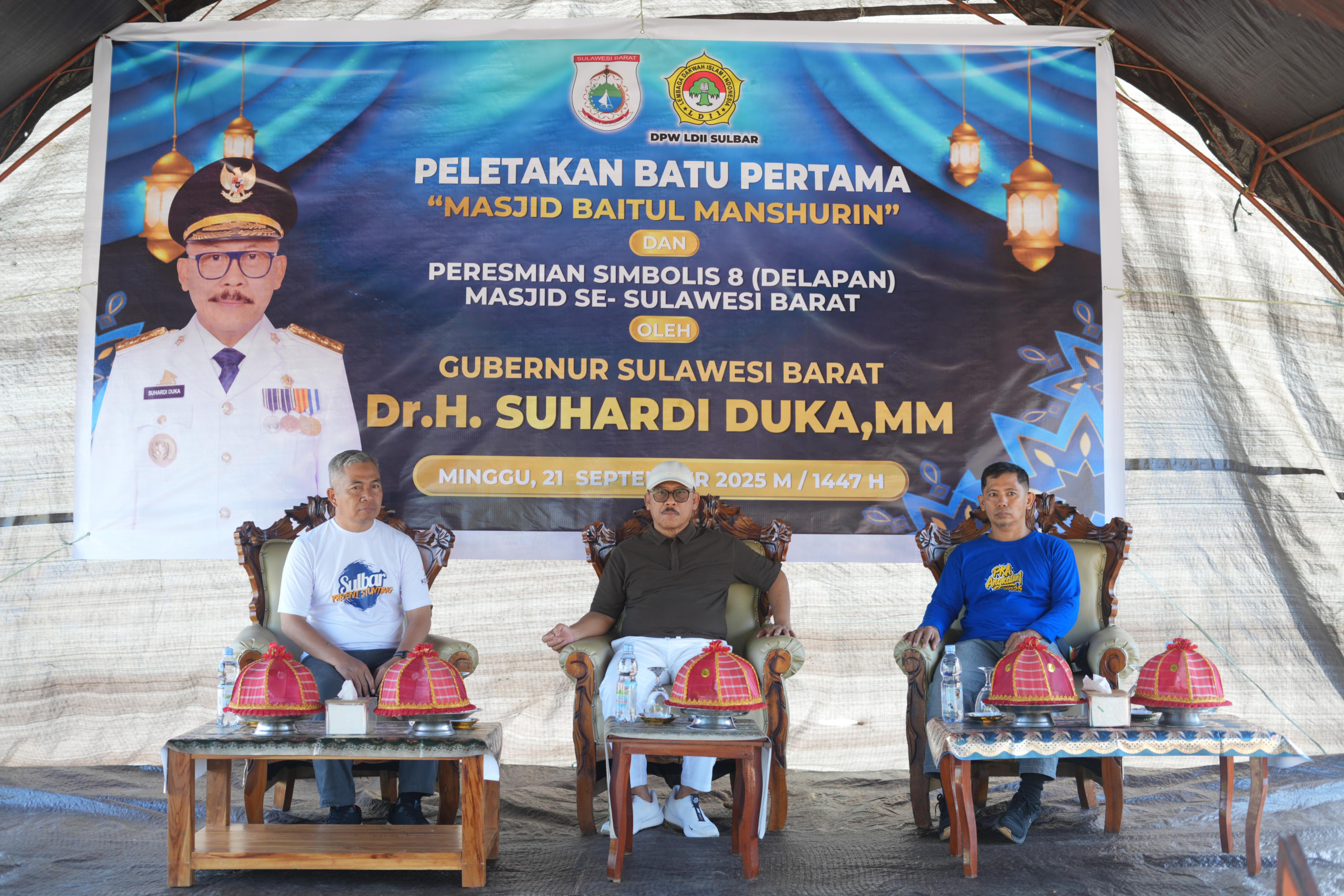 Gubernur Sulbar Letakkan Batu Pertama Masjid Baithul Mansruhin, Resmikan 8 Masjid Lainnya