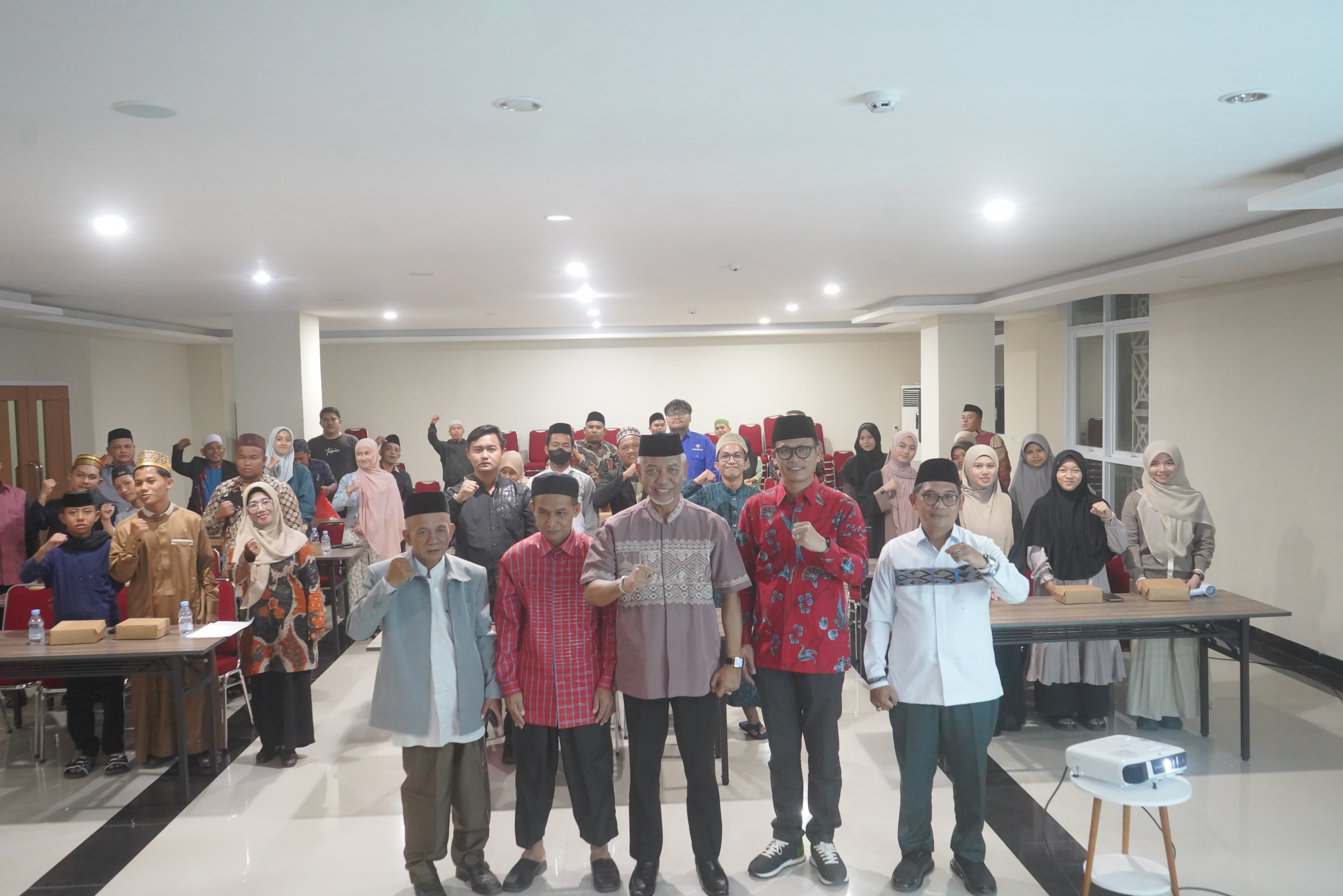 Peserta STQHN XXVII Sulbar Jalani Training Center Sebelum Berangkat