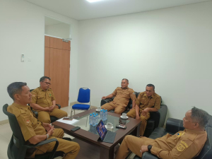 Rapat Perdana Pejabat Eselon III Sekretariat DPRD Sulbar, Arianto Harap Sinergitas Lebih Ditingkatkan