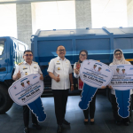 Gubernur Suhardi Duka Serahkan Bantuan Truk Sampah untuk Pemerintah Kabupaten